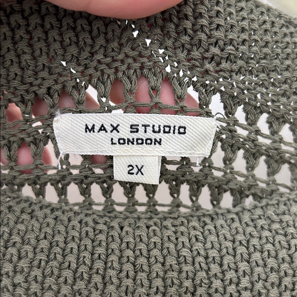 Max Studio Forest Green Knit Top - Picture 2 of 7